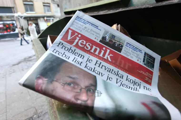 Gledala sam neboder dok gori, pitao je: 'Smijem li napisati da je Vjesnik gotov?' Rekla sam: 'Smije&scaron;...'