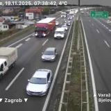 Kilometarske kolone na autocesti, HAK upozorava na snijeg i zabrane, ali i na konja!