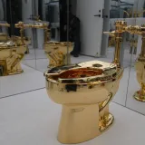 WC školjka od 100 kilograma zlata prodana na dražbi: Otkriveno za koju cijenu