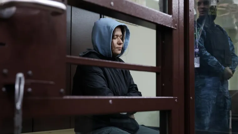 Ovo je učiteljica Elena koja je odrubila sinu (6) glavu i bacila je u ribnjak