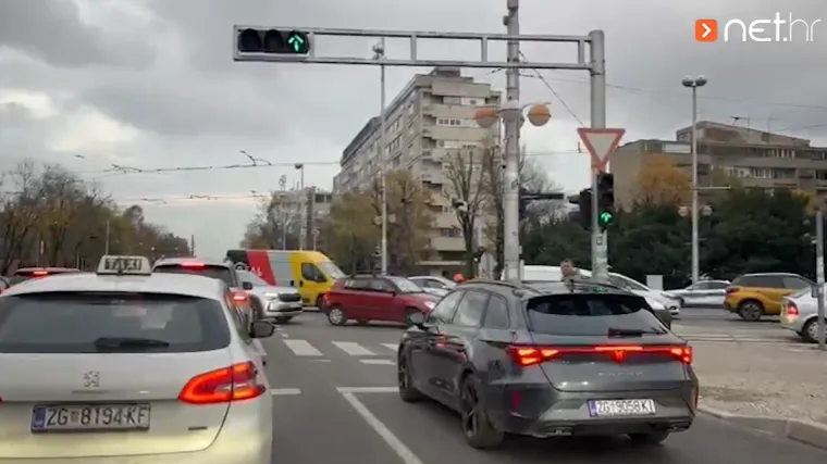 Totalni kolaps prometa u Zagrebu! Auti stoje, nitko se miče: 'Ovo nikad nisam vidjela'