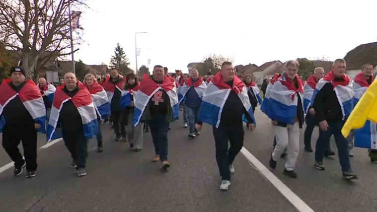 Tužna kolona sjećanja Trpinjskom cestom: Vukovar oplakuje žrtve Borova Naselja
