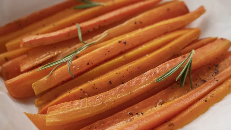 Neodoljiv prilog: Pripremite mrkvu na ovaj način i vaši ukućani će biti oduševljeni