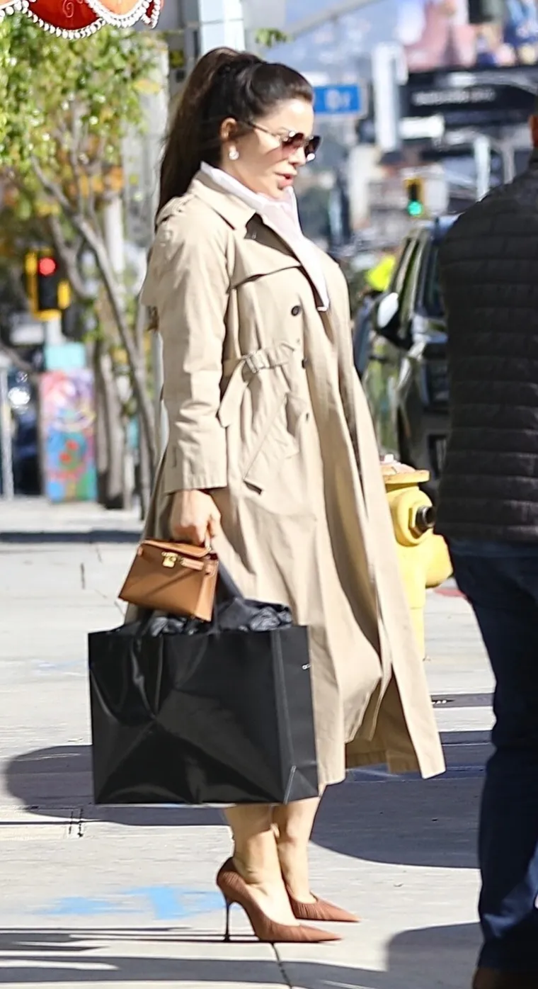 Ovako na ručak idu milijunašice: Elita se okupila u popularnom restoranu, paparazzi ih okupirali