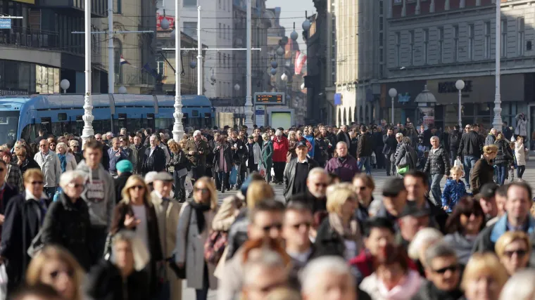 Objavljena prosječna plaća za rujan: Top 10 posto Hrvata zarađuje više od 2.227 eura, ostali 'preživljavaju'