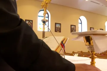 Župnik sablaznio hrvatski kraj: Iza oltara skrivao mračnu tajnu, prijavila ga tinejdžerica