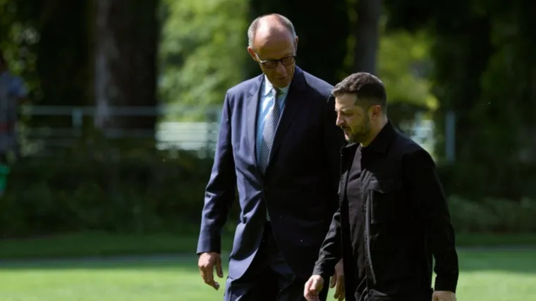 Merz zamolio Zelenskog da mu ne &scaron;alje vi&scaron;e mlade Ukrajince: 'Trebaju svojoj služiti domovini'