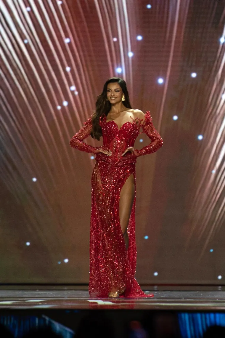 Pogledajte kojim je kombinacijama Laura oduševila žiri u Tajlandu i očarala cijeli svijet