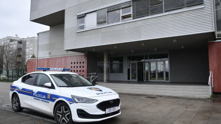 Dojave o bombama u Zagrebu: Evakuirana osnovna &scaron;kola i gradsko Poglavarstvo