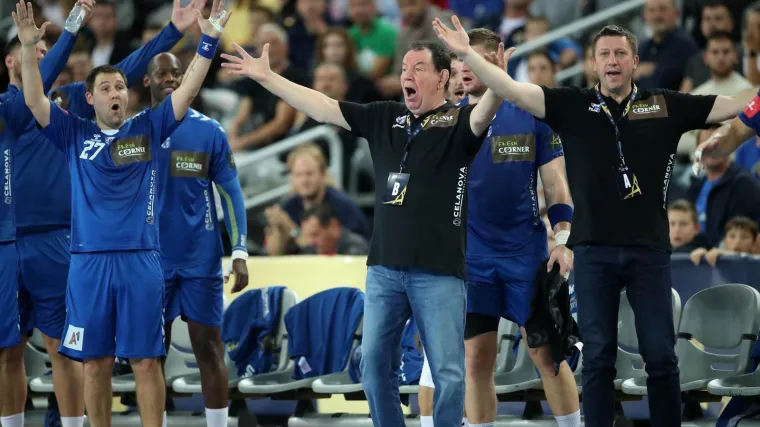 Nikolić više nije trener Zagreba, na klupu sjeda trofejni stručnjak