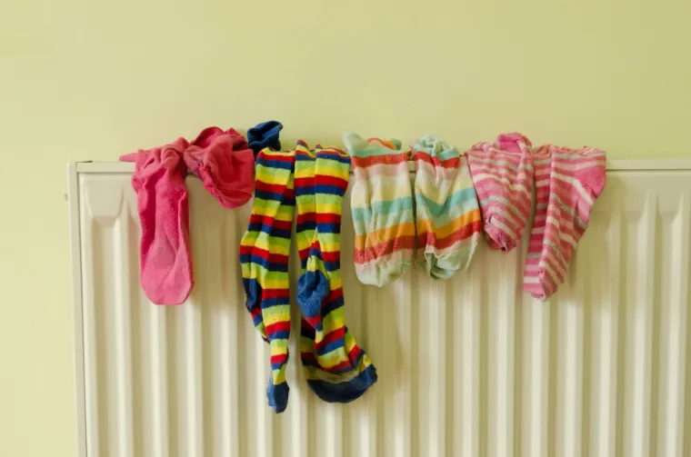 Prestanite sušiti odjeću na radijatoru: Stručnjaci otkrivaju zašto to nije dobra ideja