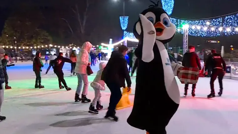 Ovog Adventa Varaždin je prestigao Zagreb, pogledajte kako izgleda klizalište od 1900 kvadrata!