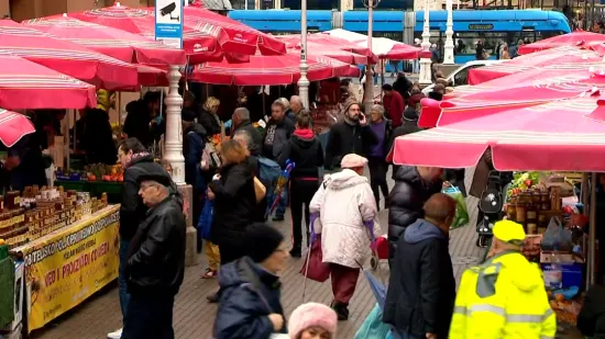 Vlada je zamrznula cijene, hoće li biti dovoljno? Evo koliko košta blagdanski stol ovog Božića