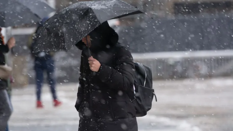 Snijeg diljem Hrvatske: Pripremite se na još hladnije i vjetrovitije vrijeme!