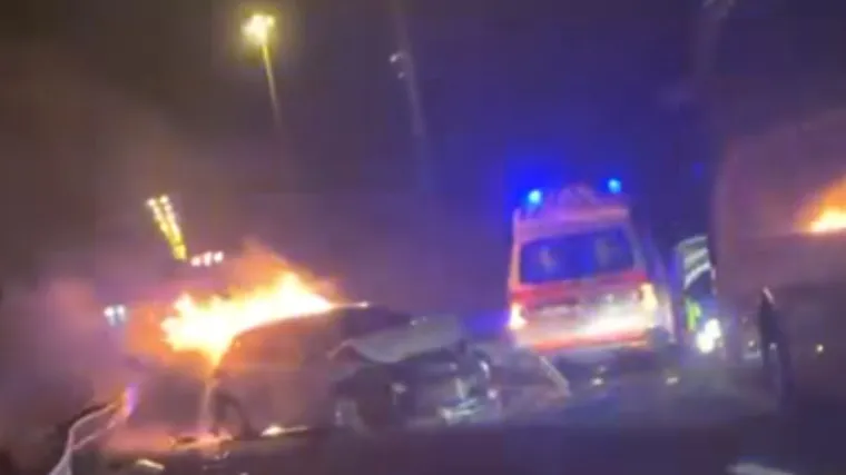 Auto planuo nakon sudara, doznajemo: Vozač s teškim opeklinama bori se za život