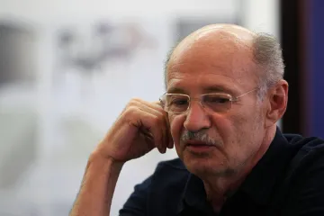 Toplina, humor i genijalne uloge: Evo zašto je publika obožavala Mustafu Nadarevića