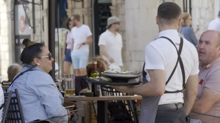 Svaki peti Hrvat traži dodatni izvor prihoda: 'Plaća nam naprosto više nije dovoljna'