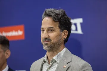 Udala se kći Marina Miletića, on podijelio fotografije: 'I mama s neba danas slavi s nama'