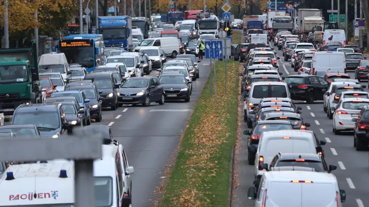 ZET najavio veliku promjenu na Slavonskoj aveniji: Oko Vjesnika kruže dronovi!