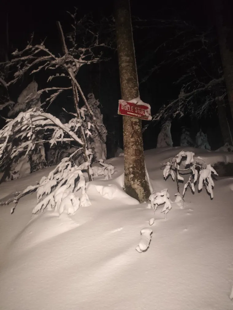 Planinari ignorirali upozorenja i zapeli u snijegu: Ogulinski HGSS-ovci ih spašavali šest sati