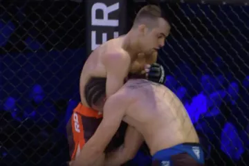 Giljotina u stojci! Komentator zavapio: 'Ovo je otišlo duboko'