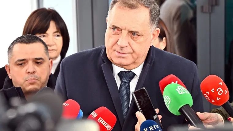 Milorad Dodik proglasio pobjedu svog kandidata na izborima, ali možda se zaletio