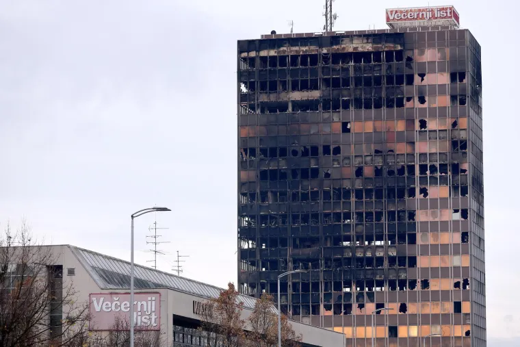 Ide se u ru&scaron;enje Vjesnika: '&Scaron;to hitnije i &scaron;to brže. Prijeti uru&scaron;avanje cijelog nebodera!'