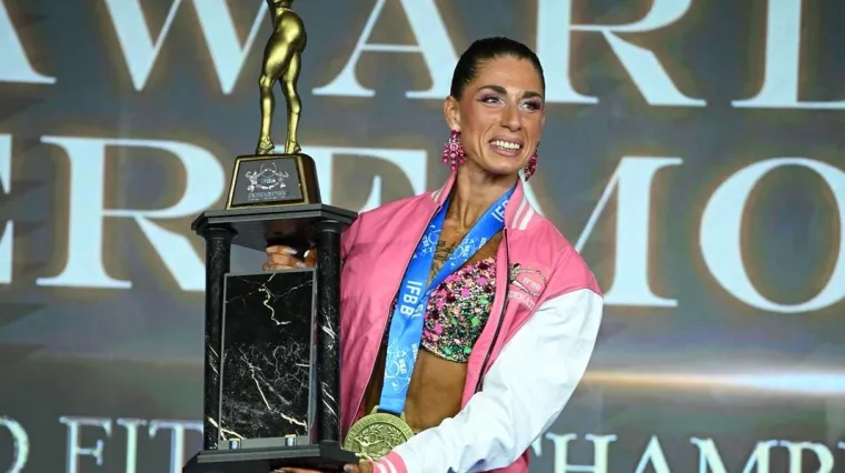 Riječanka Dejanira Žuklić apsolutna pobjednica Svjetskog prvenstva u bodybuildingu 2025.