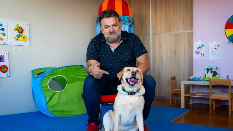 Andrija Jarak podržao projekt educiranja pasa vodiča za pomoć djeci s teškoćama u razvoju