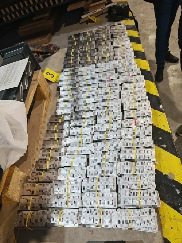 Prevozio 40.000 tableta pa pao na granici: Nevjerojatno gdje ih je sve sakrio