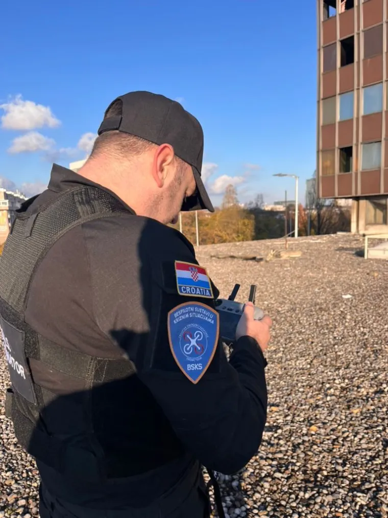 Tjedan dana nakon velikog požara, dronovima ušli u zgradu Vjesnika: Ovo su ključne snimke