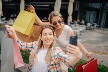 Ova četiri znaka su najveći šopingholičari: Njima nijedan popust ne može promaknuti