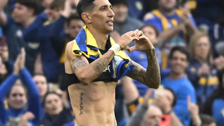 Manjak poštovanja ili opravdani protest? Ovako su dočekali Di Maríju nakon što je postao prvak