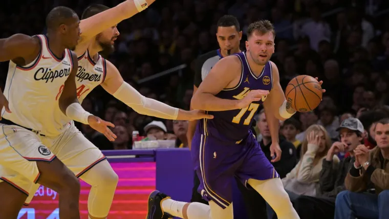 Slaba partija Zupca u gradskom derbiju, Dončić izdominirao