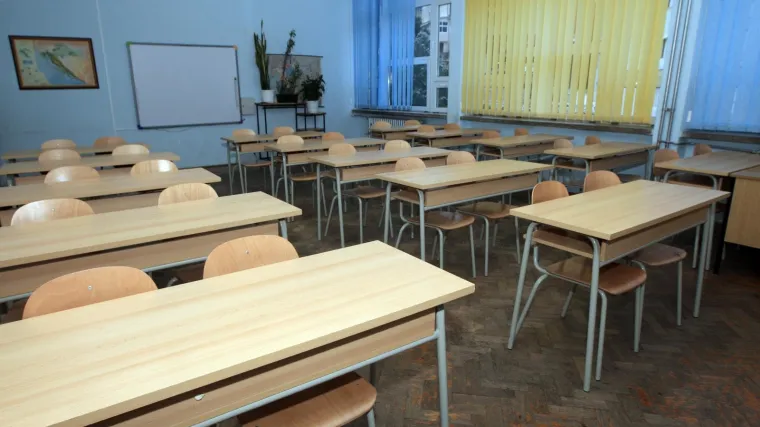 Napao učenika nožem, a u školu donio bombu? Uzbuna u Slavonskom Brodu: 'Da tek čujete što je pitao...'