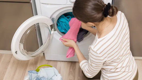 Odjeća se uništava pogrešnim pranjem: Stručnjak otkriva najčešće greške koje svi radimo