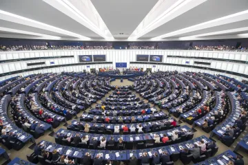 Europarlament zatražio dobnu granicu za pristup društvenim mrežama
