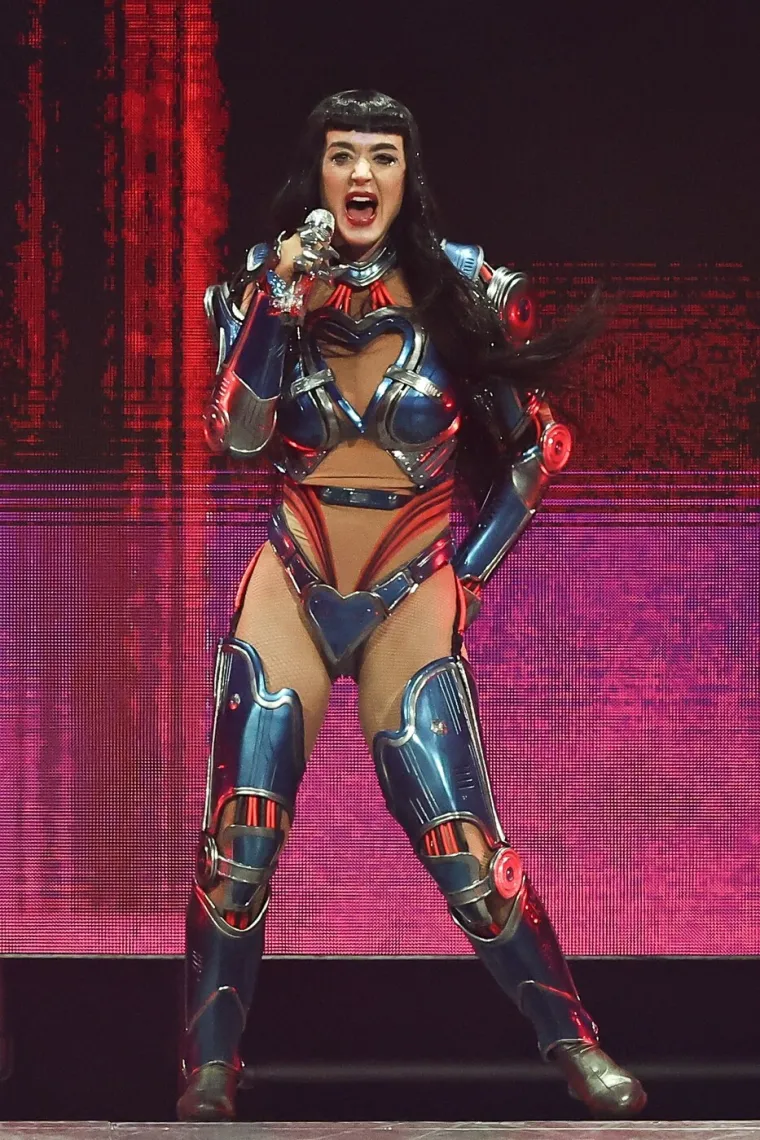 Katy Perry traži gotovo pet milijuna dolara od 85-godišnjaka: Spor oko vile traje godinama