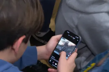 Hrvatska među prvima u Europi po vremenu provedenom online: Mladi nam žive na mrežama