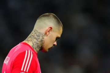 Hrvatski vratar ponovno u centru pozornosti: Njegov gaf zakomplicirao utakmicu