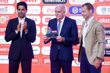 Najtrofejniji europski trener napustio Partizan: Beograd u nevjerici