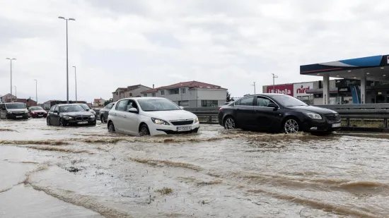 Kaos za vozače na jugu Hrvatske, navigacija odvela turiste na cestu pod vodom...