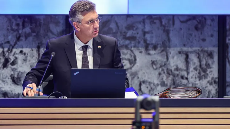 Plenković nakon žustre rasprave brani proračun: 'Usmjeren je na rast mirovina i plaća'