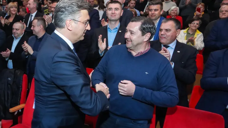 Vlada reagirala na uhićenje Mikulića, oglasio se i Inspektorat: 'Odbacujemo bilo kakve insinuacije'