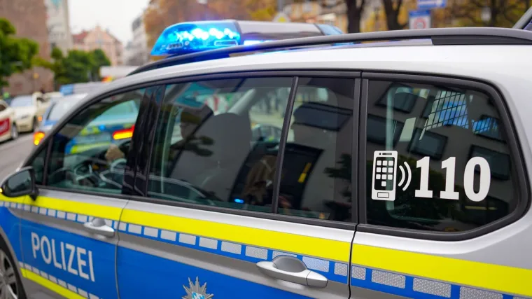 Policija upucala 12-godi&scaron;nju Srpkinju. Tvrde da je bila samoobrana, odvjetnik sumnja: 'Bore joj se za život'