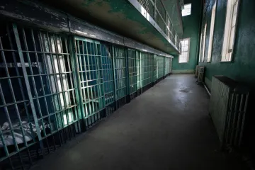 Velika potraga za dvojicom opasnih zatvorenika: Pobjegli iz zatvora uz pomoć 'pomagača' iz zraka