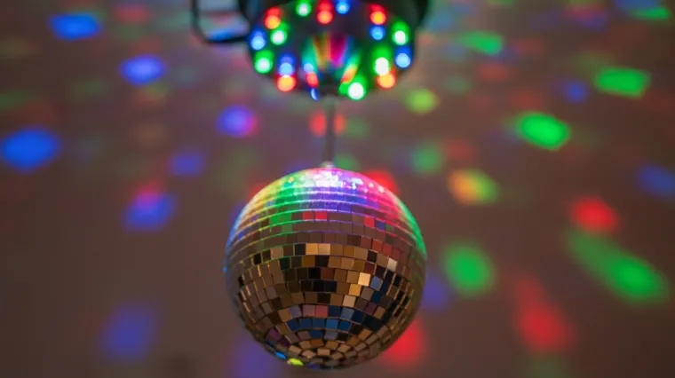 [KVIZ] Jesi li poznavatelj ovih poznatih disco hitova?