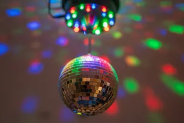 [KVIZ] Jesi li poznavatelj ovih poznatih disco hitova?