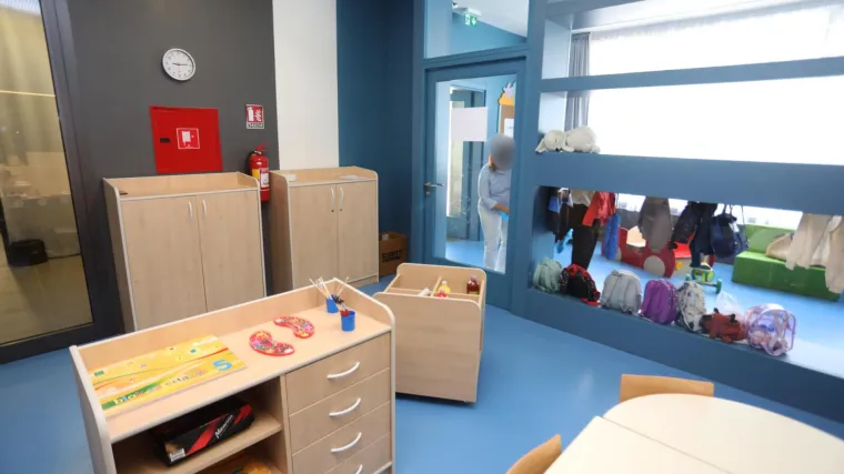 Stravičan slučaj s istoka Hrvatske: Uhićena teta iz vrtića zbog dječje pornografije!