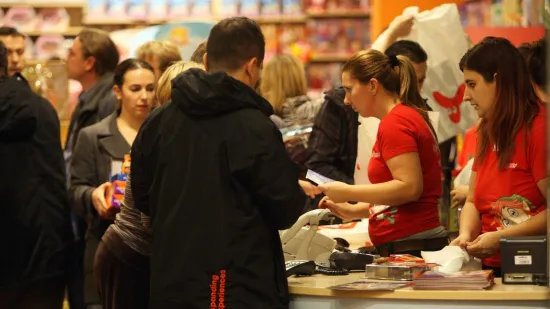 Hrvati troše 108 milijuna eura: Doznajemo što je na najvećim popustima!